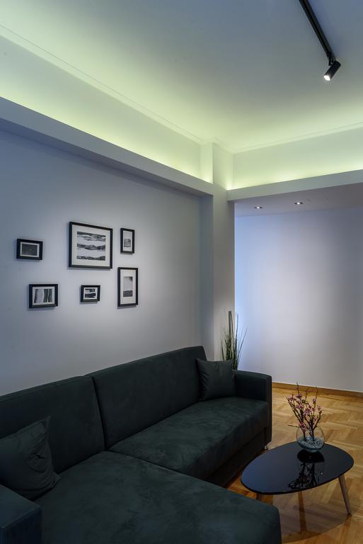 Modern Design Apartment Near Acropolis アテネ エクステリア 写真